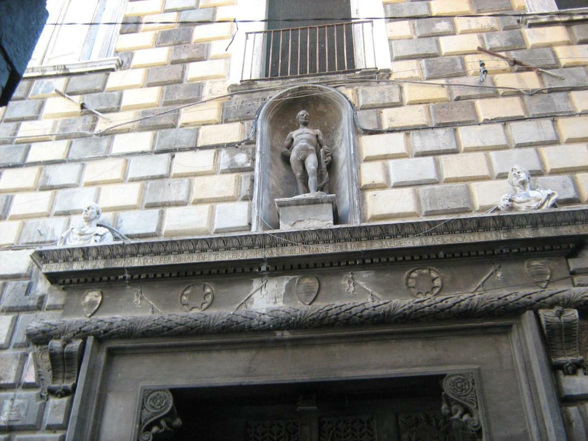 Affittacamere Palazzo Diomede Carafa #3 Napoli